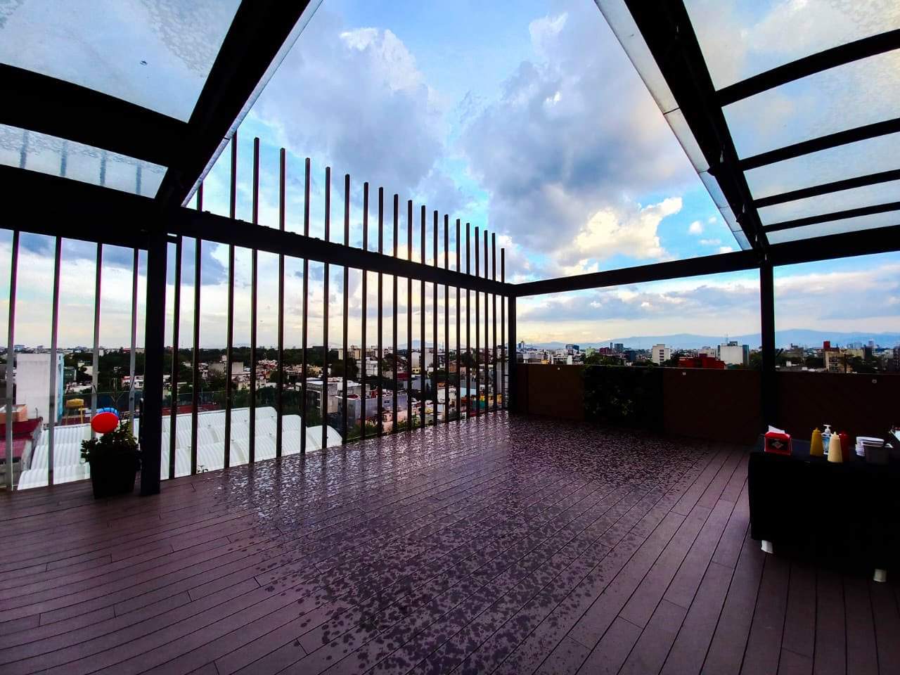 Terraza Medellín techada