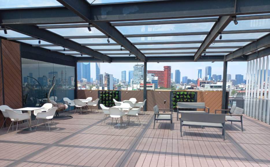 Mobiliario en Terraza Medellín